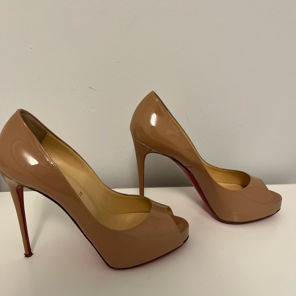 Christian Louboutin Very Prive Pumps - Picture 3 of 5